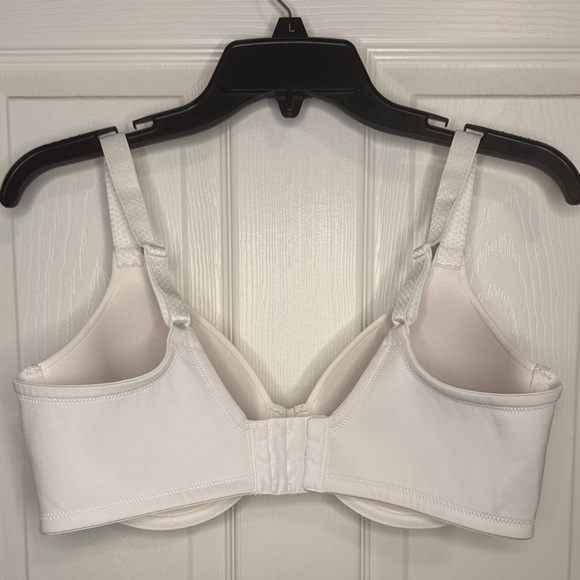 EUC Black, White & Cream 3 Piece Bra Set - Picture 11 of 12